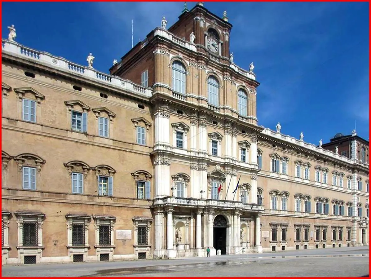 Empire - Casa Vacanze Modena 0*,